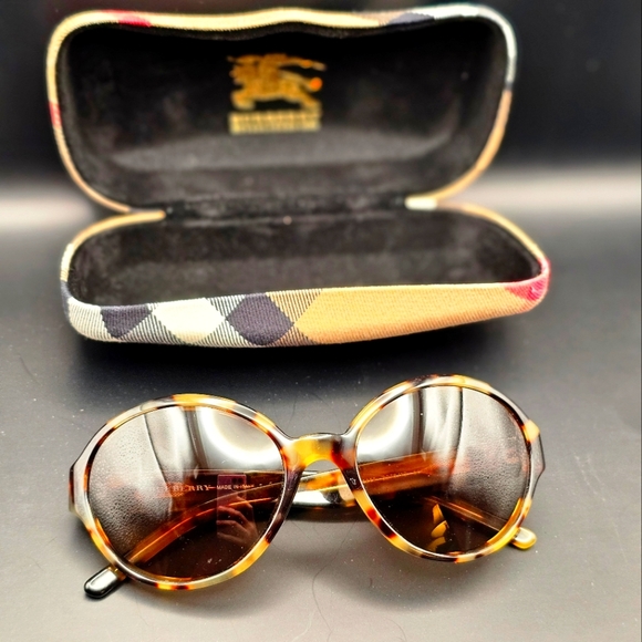 Burberry Sunglasses - Picture 1 of 2